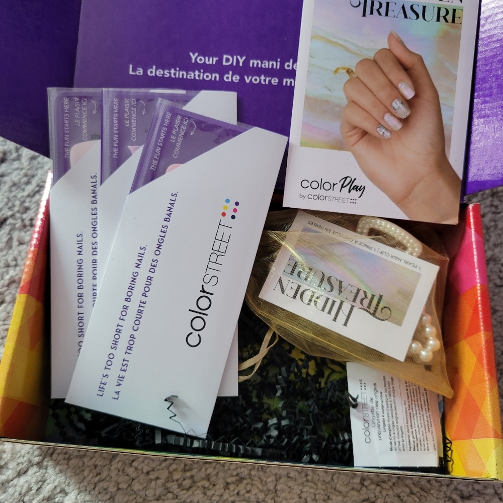Color Street Mani Color Play Hidden Treasure Summer Nails
